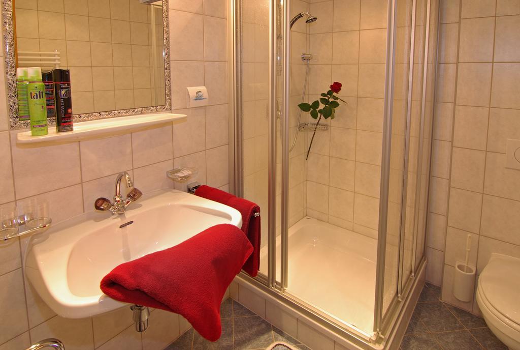 Hotel Garni Romantik Fügen Camera foto