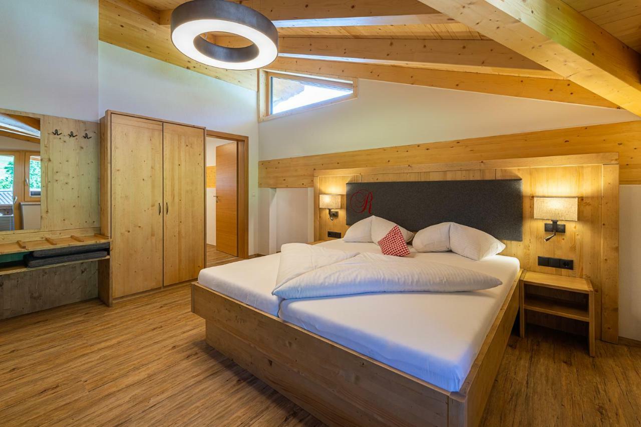 Hotel Garni Romantik Fügen Esterno foto