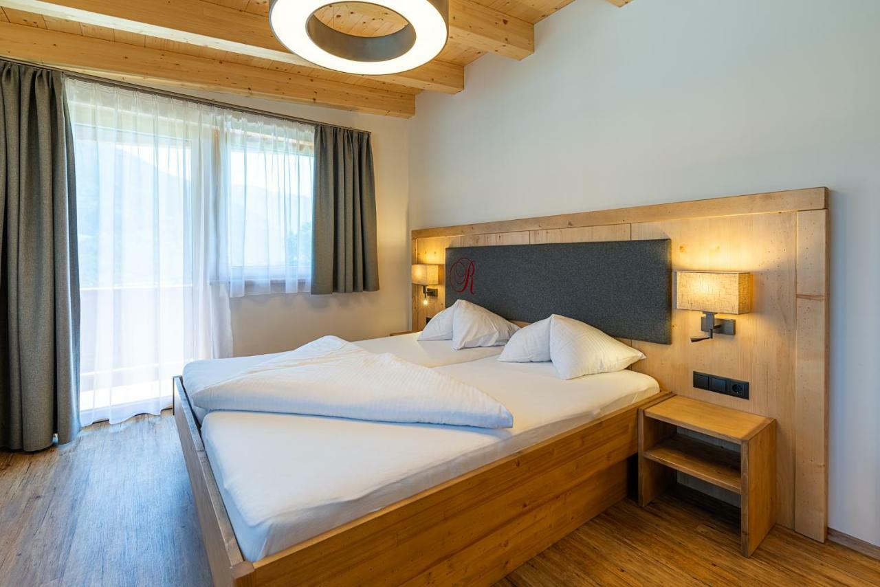 Hotel Garni Romantik Fügen Esterno foto